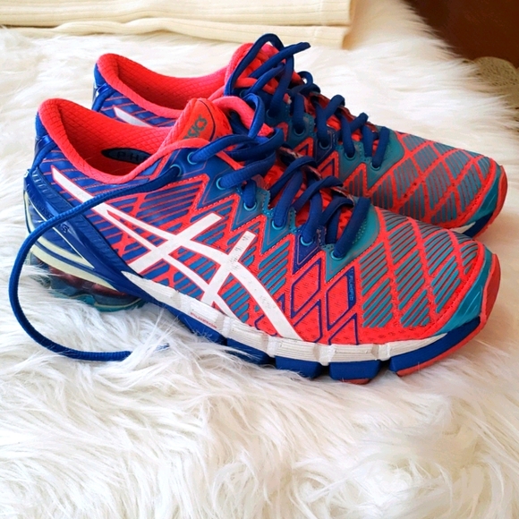 Asics Gel Kinsie 5 - Picture 1 of 8